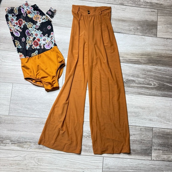 Custom Solo Contemporary Costume flower and copper mesh Size 10 - Picture 14 of 16